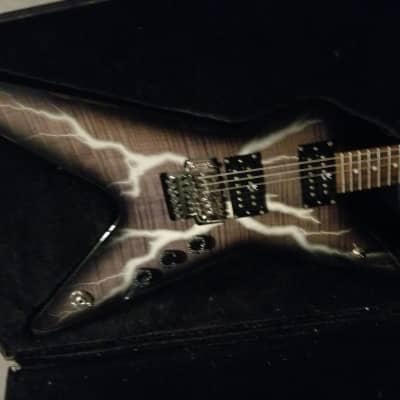 Washburn Washburn dimebag 333 bolt 2005 - RARE, Purple flamed bolt image 2