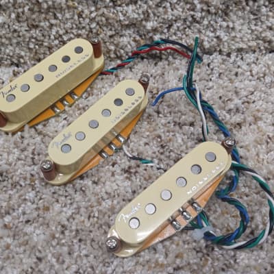 Fender 099-2260-000 Gen 4 Noiseless Stratocaster Pickup Set | Reverb