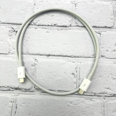 Apple A1463 FireWire 800 to Thunderbolt 2 Adapter | Reverb Apple A1463 FireWire 800 to Thunderbolt 2 Adapter | Reverb