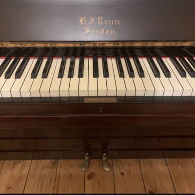 H.j. renn london Upright piano image 2