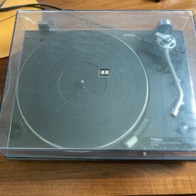 Technics Direct Drive Automatic Turntable System SL-1900 mid-80's - Black image 1