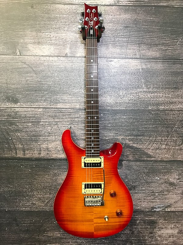 PRS SE Custom 22 美品 PRS SE Custom 22 Semi-Hollow Quilt-Top Limited-Run Electric