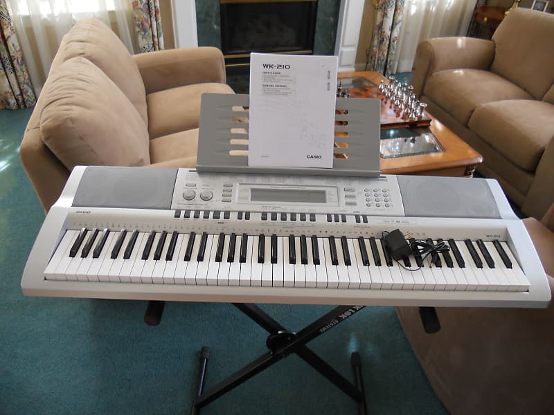 Casio WK200 76Key Digital Keyboard Workstation Reverb