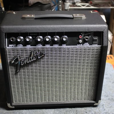 Fender Frontman 15G 38 Watt Combo Guitar Amplifier - Tested & Functional