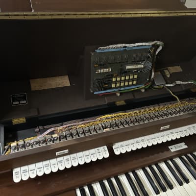 Allen Organ, with 32-Note Concave Pedalboard, SoundCards, and Bench! image 16