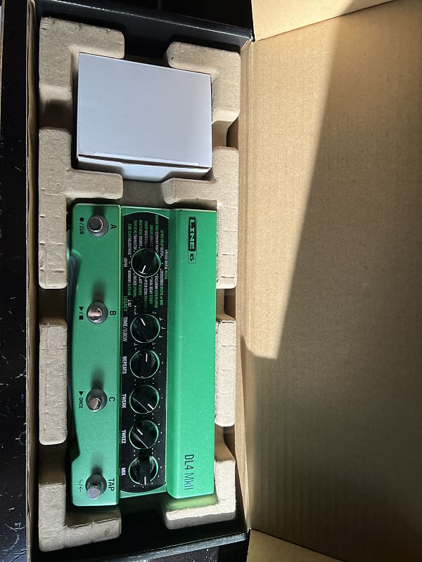 Line 6 DL4 MkII 2022 - Present - Green / Black | Reverb