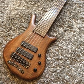 Warwick Thumb Bass BO 6st (2005年製)