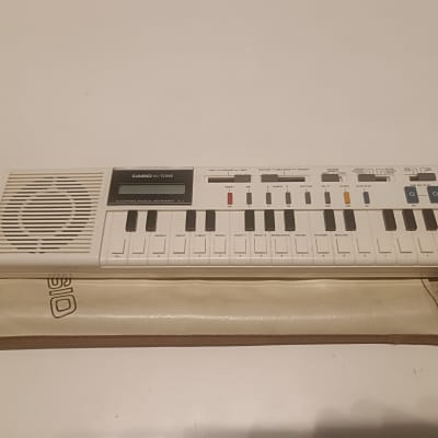 Casio VL-1 VL-Tone 29-Key Synthesizer Keyboard 1979 - 1984 - White