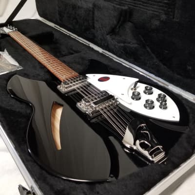 Rickenbacker 330/12 Jetglo 12 String Electric Guitar Thinline semi-acoustic, 24 fret, 2 pickups, (33 image 2