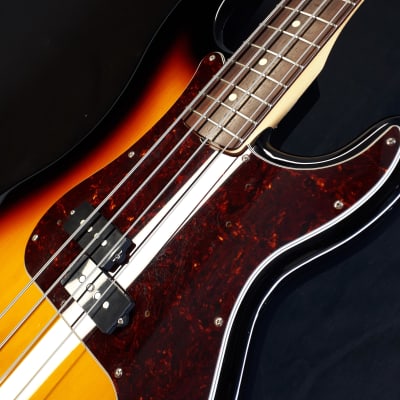 Fender Precision Bass Traditional 60s 2022 - Sunburst image 11