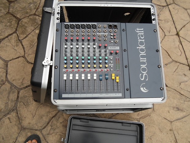 Soundcraft EPM 6 Mesa de mezcla compacta 6 Mono-, 2 canales estéreo  favorable buying at our shop