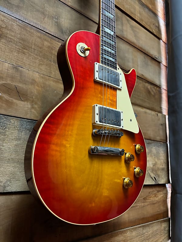 Gibson R8 1958 Reissue Les Paul Washed Cherry Sunburst w/case image 1