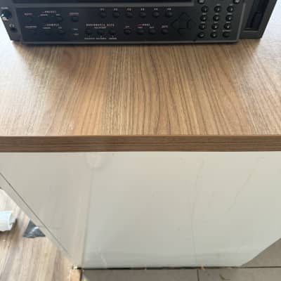 E-MU Systems E6400 Emulator Rackmount 64-Voice Sampler Workstation 1996 - Black