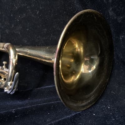 Holton T602R Bb Trumpet image 6