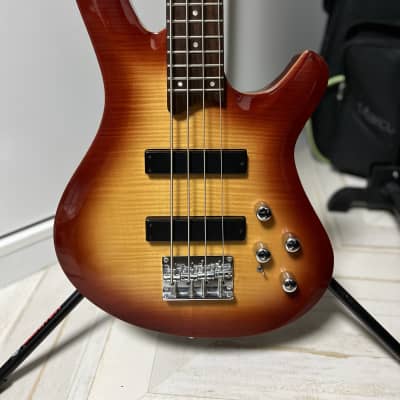 ベース DAME NEO CLASSICISM BASS Dame Bass/Neo Classisicm Jazz Special - YouTube