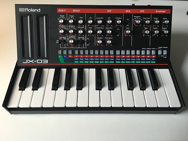 Roland Boutique Series JX-03 with K-25m Keyboard | Reverb
