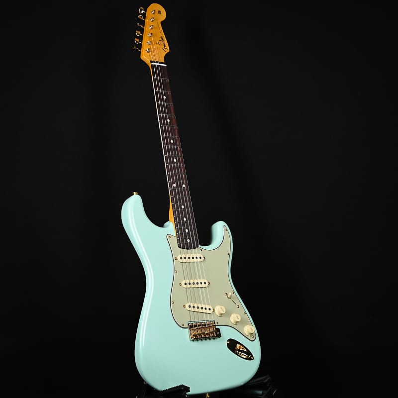人気沸騰ブラドン Fender Classic Closet Stratocaster Reissue '60 Shop Custom ギター