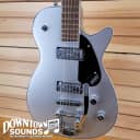 Gretsch G5260T Electromatic Jet Baritone with Bigsby - Airline Silver