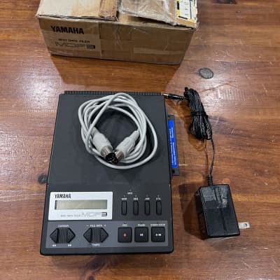 YAMAHA　データファイラー　MDF3　基本動作確認品　MIDIケーブル付属 1998-01-yamahamdf-1-