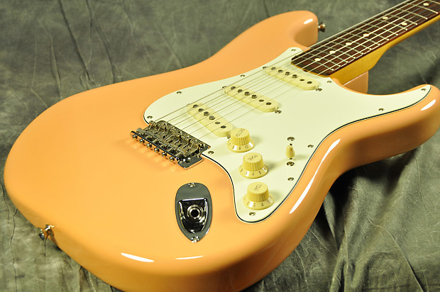 ギター Fender Japan ST62 Shell Pink 2006 Fender Japan ST62-78TX '62 Reissue Stratocaster Shell
