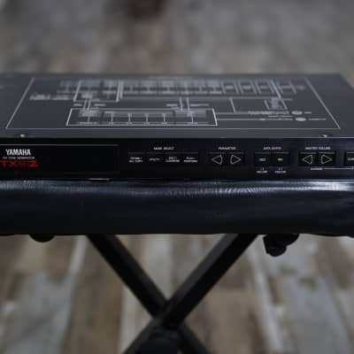 Yamaha TX81Z Rackmount FM Tone Generator 1987 - 1988 - Black