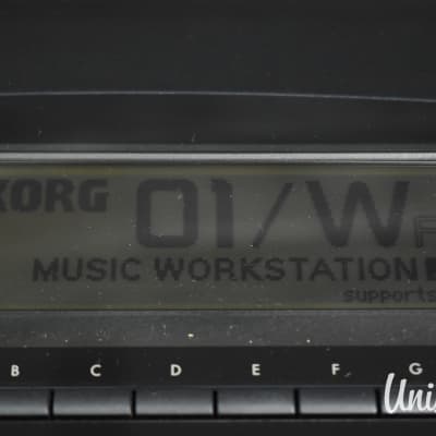 Korg 01/W FD Music Workstation Synthesizer w/ Hard Case [Very Good] image 13