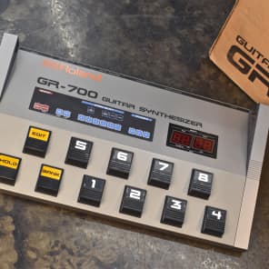 Roland G-707 W/GR-700 Guitar Synthesizer image 7