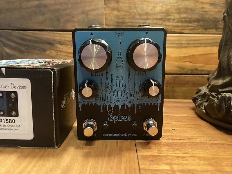 EarthQuaker Devices Spires Nu Face Double Fuzz | Reverb