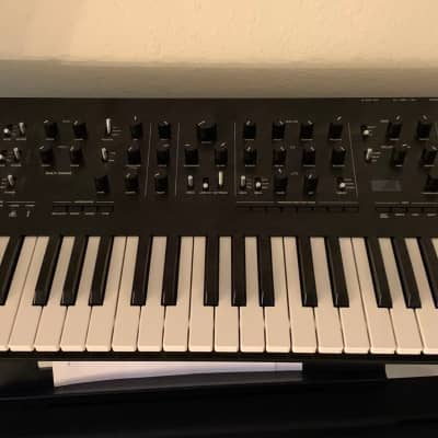 Korg Prologue 16 Polyphonic 61-Key 16-Voice Analog Synthesizer