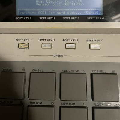 Akai MPC3000 MIDI Production Center image 5