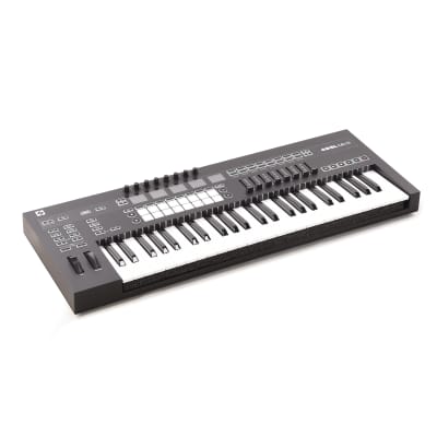 Teclado Controlador Novations SL MKIII - Musicosmos