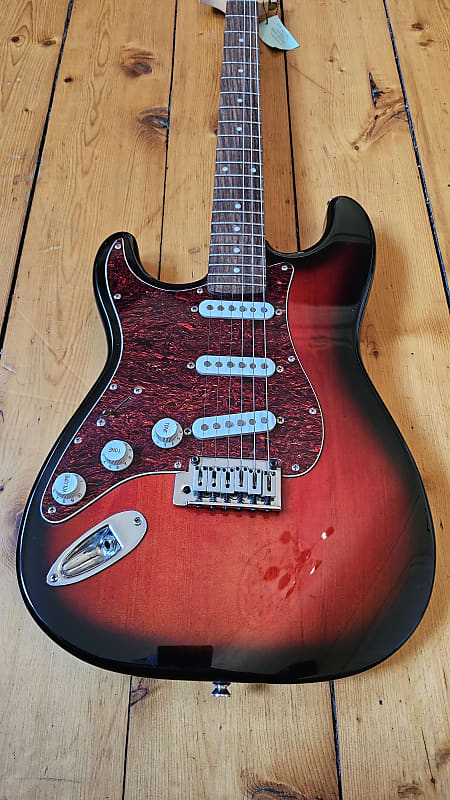 Squier Stratocaster Antique Burst Left Handed Reverb 4607