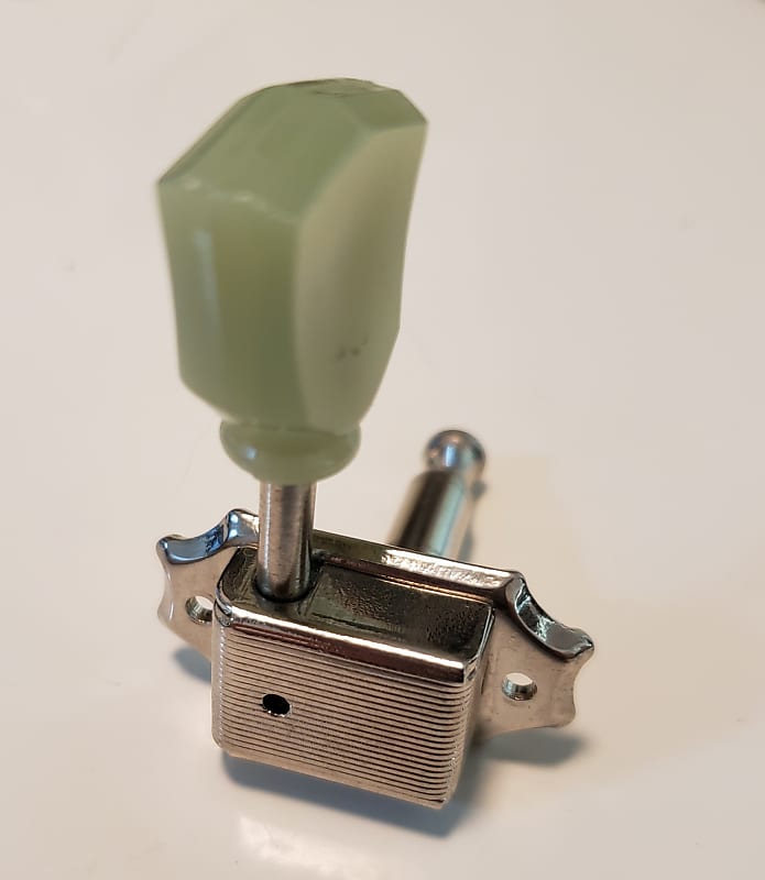 Vintage Style Guitar Machine Head (bass side of a right Reverb