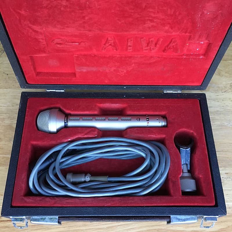 Aiwa DM-68 Dynamic Mic 1975-90 | Reverb Aiwa DM-68 Dynamic Mic 1975-90 | Reverb