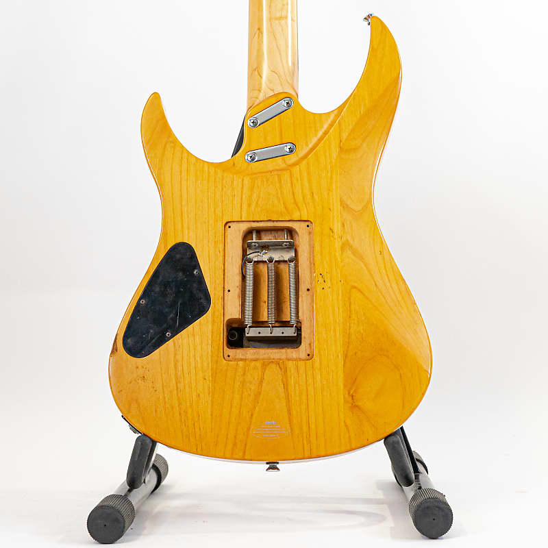 YAMAHA RGX421D ロック式トレモロ HSH 24F アーム付 YAMAHA RGX421D ロック式トレモロ HSH 24F アーム付 YAMAHA