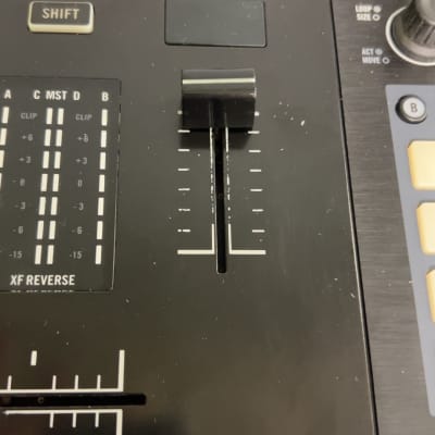 Native Instruments Traktor Kontrol Z2 2010s - Black image 6