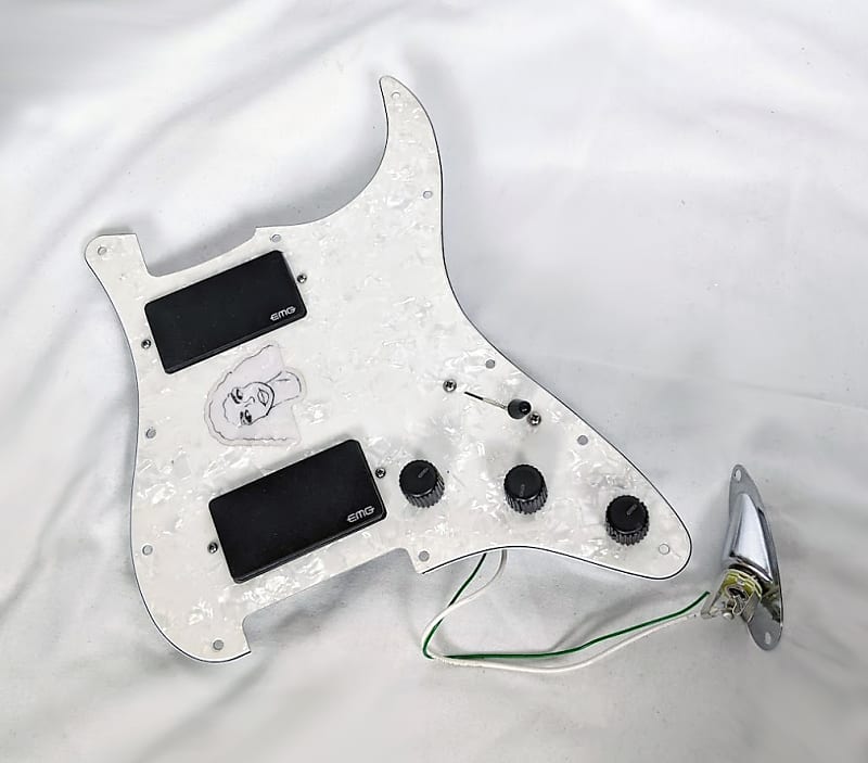 ギター EMG  / KH21 Kirk Hammett Review Escudo EMG KH21 Kirk Hammett - YouTube