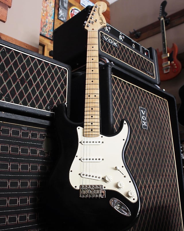 Fender Highway One Stratocaster 2009 - Black Nitro image 1
