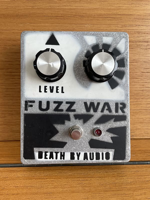 Death By Audio Fuzz War
