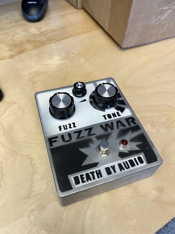 Death By Audio Fuzz War