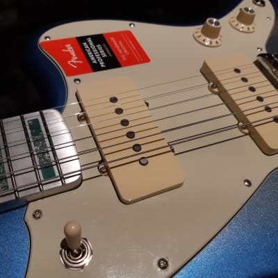 Fender Limited Edition American Professional Jazzmaster 2020 Sky Blue Metallic with Aluminum Neck image 5