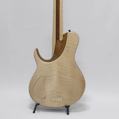 S. Martyn Concert 2024 - Headless Hollow Body Satin Quilted Maple 5 strings 32” Scale 18mm Spacing 7.4lbs image 8