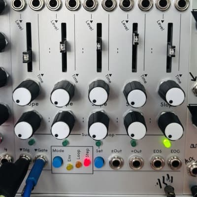 Animal Factory Amplification Vivisect Eurorack 4 Channel Mixer/Utility  Module | Reverb Italia