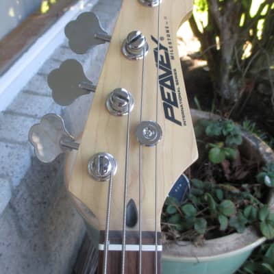 Peavey Milestone 4-String Electric Bass 2010s - Vintage Burst image 7
