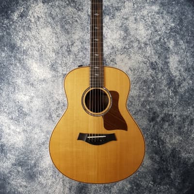 Taylor 811E GT Grand Theater Electro-Acoustic Guitar - Pre-Loved (Great Condition) image 2