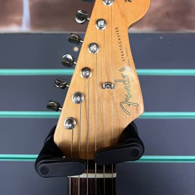 Fender Classic Player '60s Stratocaster 3-Color Sunburst 2006 Electric Guitar image 7