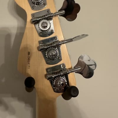 Fender American Standard Jazz Bass with Rosewood Fretboard + Badass Bridge + Pickup Selector Button 2014- Black image 5