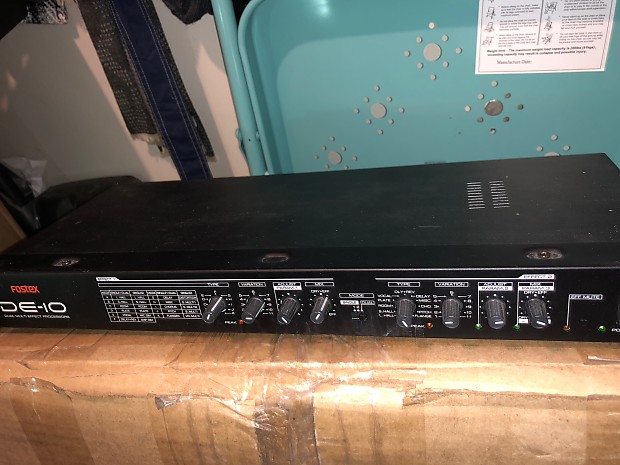 Fostex DE-10 24-bit Dual Multi Effects Processor - Pro Audio