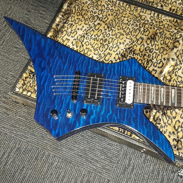 Washburn explorer style guitar discount
