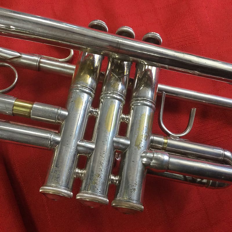 Bach Stradivarius 37 Bb Trumpet Silver Lightweight Bell | Reverb Bach Stradivarius 37 Bb Trumpet Silver Lightweight Bell | Reverb